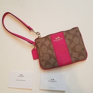 Coach Signature Colorblock Wristlet Khaki/Fuschia